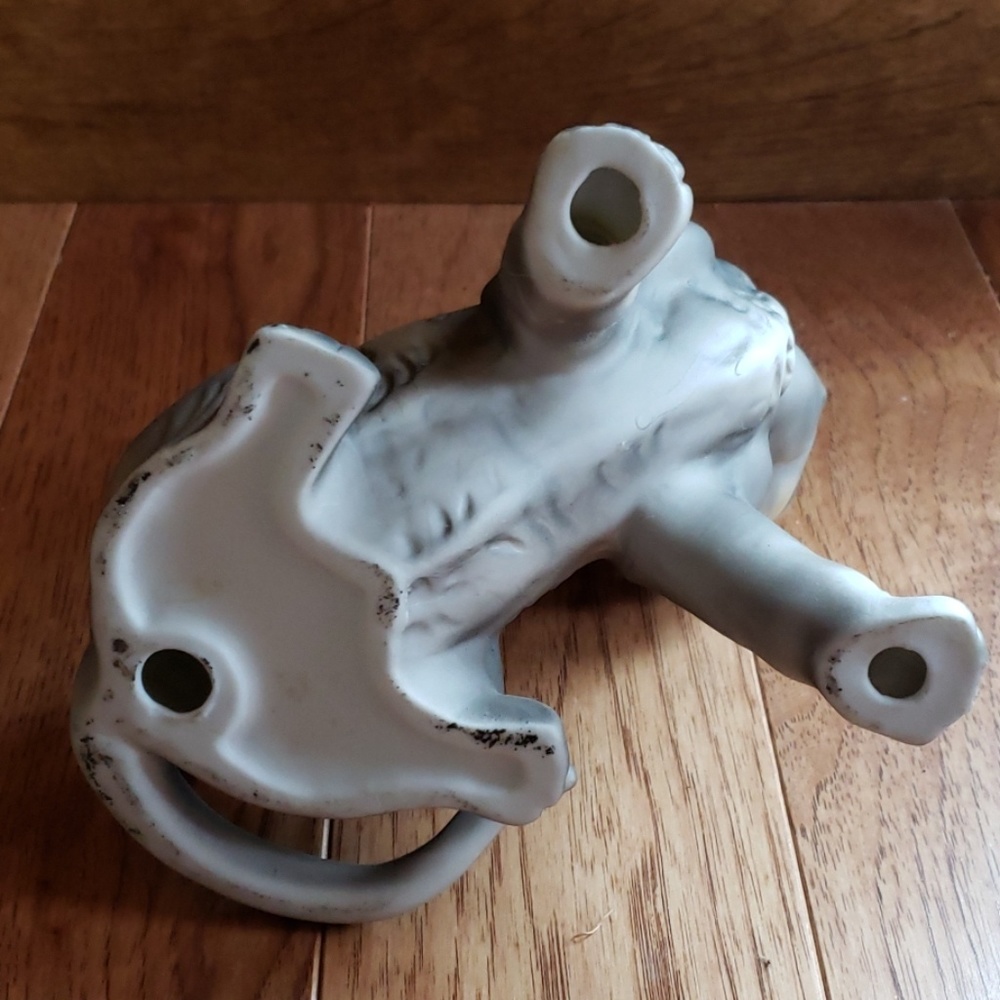 Ceramic Cat - Picture 3 of 7